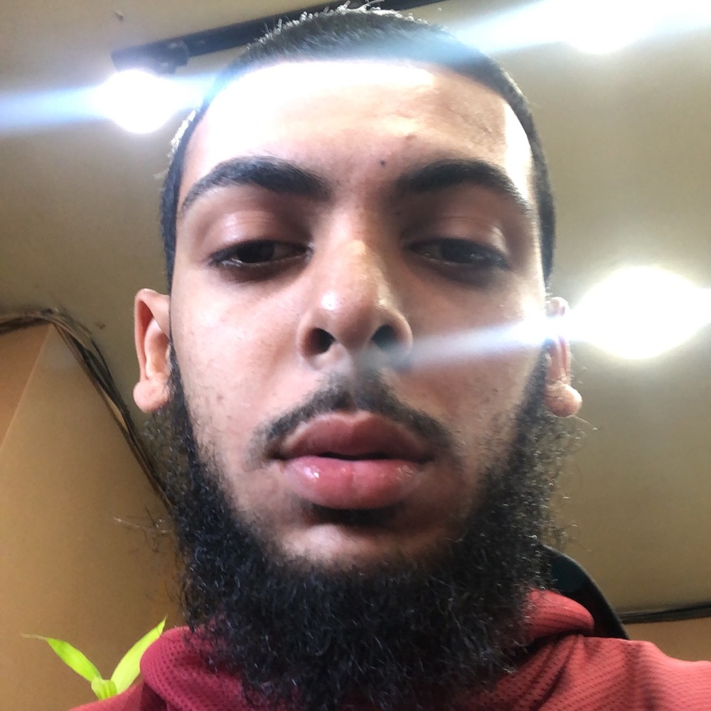 Meet your Posher, Hamza